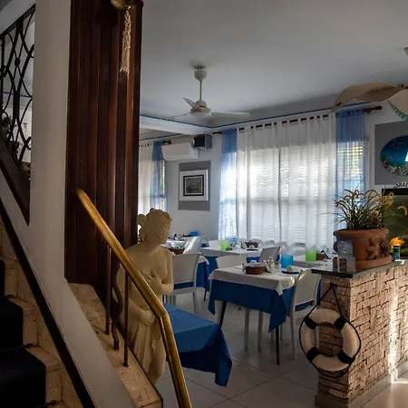 La Marinella Hotel 2*